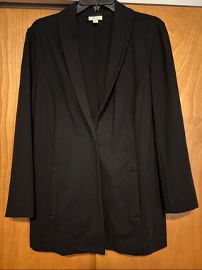 Classic Black Single-Button Blazer